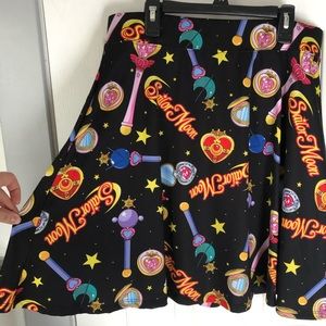 Hot Topic XL Sailor Moon skater circle skirt